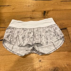 lululemon shorts size 2
